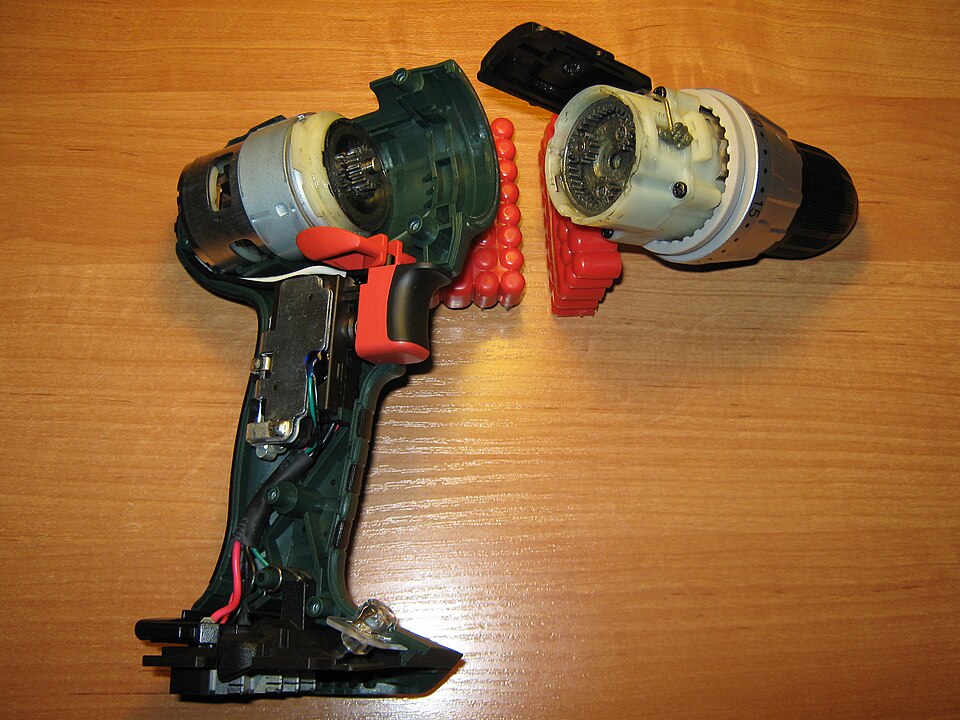 Wiertarko-wkrętarka 18V 2x2,0Ah